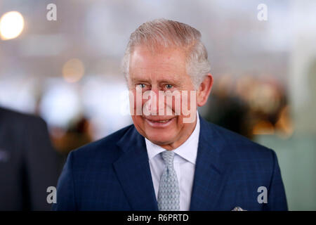 Der Prinz von Wales, der Patron der British Film Institute (BFI), besuche BFI Southbank eine Sammlung von viktorianischen Filme aus dem BFI National Archiv anzeigen, treffen BFI Film Academy Studenten und die neu entwickelte BFI Riverfront, in London. Stockfoto