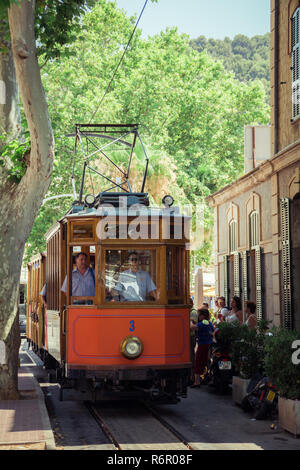 Mallorca, Spanien - 20. Juli 2013: Tramvia de Sóller (eine Strassenbahn de Soller) Stockfoto
