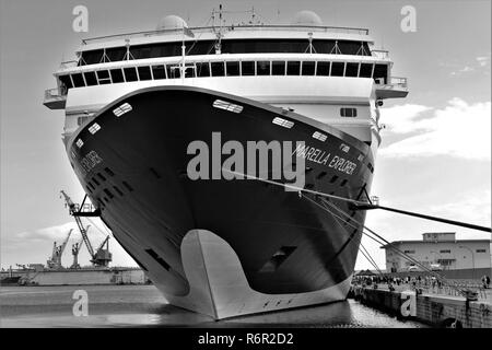 Palermo, Sizilien, Italien - 22. Oktober 2018: Die marella Explorer TUI Kreuzfahrtschiff im Hafen von Palermo angedockt. Stockfoto