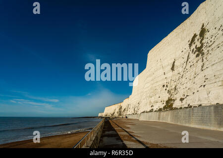 Die unter Cliff Pfad zwischen Brighton und Saltdean, East Sussex, Großbritannien Stockfoto