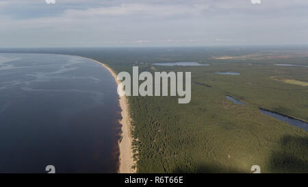 Gauja Lettland Ablassen in die Ostsee Antenne drone Ansicht von oben Stockfoto