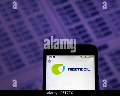 Neste Oyj Engineering Services Company Logo auf dem Smartphone angezeigt. Stockfoto