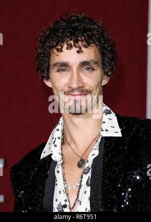 Westwood, der Vereinigten Staaten von Amerika. 05 Dez, 2018. WESTWOOD, Los Angeles, CA, USA - 05. Dezember: Robert Sheehan an der Los Angeles Premiere von Universal Pictures und der MRC 'Mortal-Motoren" im Regency Dorf Theater statt am 5. Dezember 2018 in Westwood, Los Angeles, Kalifornien, Vereinigte Staaten. (Foto von David Acosta/Image Press Agency) Quelle: Bild Presse Agentur/Alamy leben Nachrichten Stockfoto