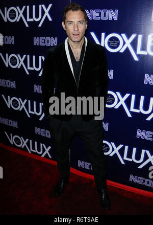 HOLLYWOOD, Los Angeles, CA, USA - 05. Dezember: Schauspieler Jude Law kommt an der Los Angeles Premiere von "Neon" Vox Lux' am ArcLight Hollywood statt am 5. Dezember 2018 in Hollywood, Los Angeles, Kalifornien, Vereinigte Staaten. (Foto von Xavier Collin/Image Press Agency) Stockfoto