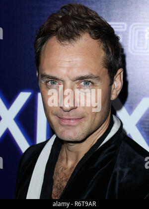 HOLLYWOOD, Los Angeles, CA, USA - 05. Dezember: Schauspieler Jude Law kommt an der Los Angeles Premiere von "Neon" Vox Lux' am ArcLight Hollywood statt am 5. Dezember 2018 in Hollywood, Los Angeles, Kalifornien, Vereinigte Staaten. (Foto von Xavier Collin/Image Press Agency) Stockfoto