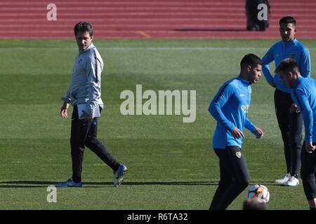 Boca Juniors Training Session in Las Rozas, Madrid. 12.06.2018. (Foto: Juan Carlos Rojas/Cordon drücken). Guillermo Barros Schelott Trainer SesiÃ³n de entranamiento Del Boca Juniors en Las instalaciones de la FederaciÃ³n Española de FÃºtbol de zlas Rozas, Madrid. 06/12/2016. (Foto: Juan Carlos Rojas/Cordon Cordon Drücken Drücken) Stockfoto