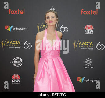 Sydney, NSW, Australien. 5 Dez, 2018. Emma Leonard auf dem roten Teppich während der 60 AACTA Awards in Sydney gesehen. Credit: Belinda Vel/SOPA Images/ZUMA Draht/Alamy leben Nachrichten Stockfoto