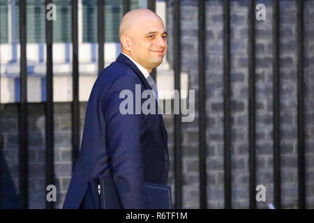 Downing Street. London, Großbritannien. 6. Dezember 2018. Sajid Javid - Home Secretary Blätter Downing Street Nr.10, kurz bevor die Weihnachtsbeleuchtung einschalten Zeremonie nach einem Treffen mit dem Premierminister Theresa May. Credit: Dinendra Haria/Alamy leben Nachrichten Stockfoto