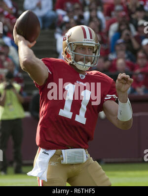 San Francisco, Kalifornien, USA. 13 Nov, 2011. San Francisco 49ers Quarterback Alex Smith (11) am Sonntag, 13. November 2011 im Candlestick Park, San Francisco, Kalifornien. Die 49ers die Riesen besiegte 27-20. Credit: Al Golub/ZUMA Draht/Alamy leben Nachrichten Stockfoto