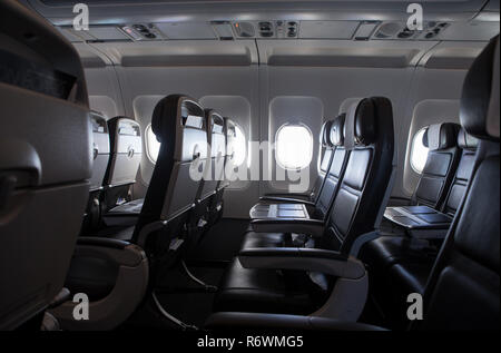 Die Business Class und Sitze auf einem British Airways Airbus A320 Stockfoto