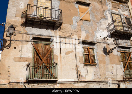 Verlassene Gebäude in Catania, Sizilien, Italien Stockfoto