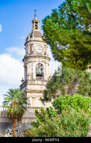 Basilika - barocke Kirche in Catania, Sizilien, Italien. Stockfoto