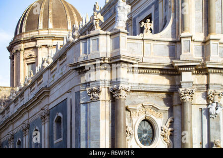 Basilika - barocke Kirche in Catania, Sizilien, Italien. Stockfoto