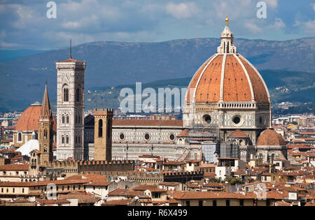 Horizontale Luftaufnahme der Dom in Florenz, Italien. Stockfoto