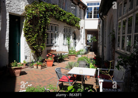 Durchgang Nr. 56, Innenhof, Gängeviertel, Lübeck, Luebeck, Schleswig-Holstein, Deutschland, Europa Stockfoto