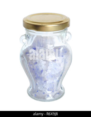 Blau persischen Salz in der Glasflasche. Auf weissem Hintergrund. Stockfoto