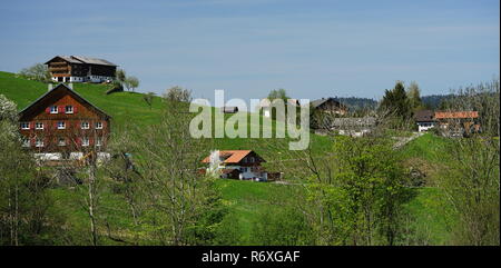 Am Rande des Dorfes Krumbach im Bregenzerwald Stockfoto