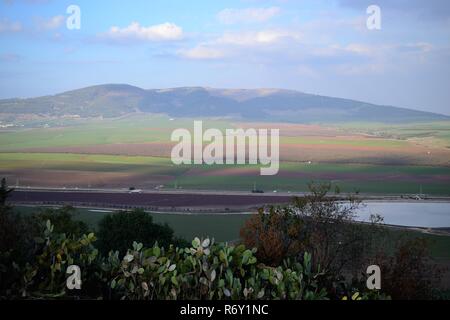 Jesreel Tal. fruchtbaren Ebene und im Binnenland Tal südlich des unteren Region Galiläa in Israel. Landschaft Stockfoto