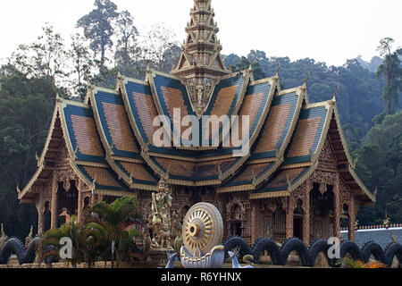 Goldene antike Buddhismus Wat Si phraphutthabat roi Thailand dhamma Rad Stockfoto