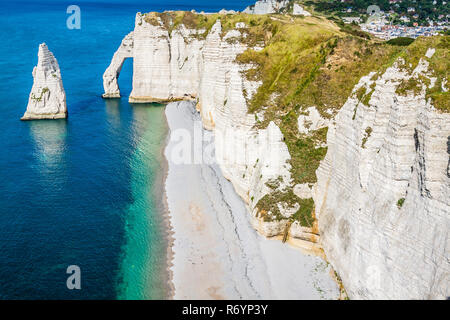 Die berühmten Klippen von Etretat in der Normandie, Frankreich Stockfoto