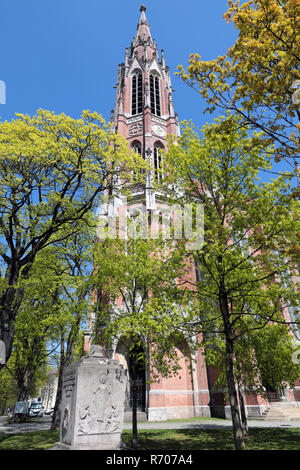 Heilig-kreuz-Kirche auf dem Giesinger Berg in München Stockfoto