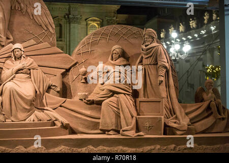 Foto LaPresse - Andrea Panegrossi 07/12/2018 Citt&#xe0;del Vaticanocronaca Accesi il Presepe di sabbia e l'albero Di Natale in Piazza San Pietro Foto LaPresse - Andrea Panegrossi decenber 12, 2018 Vatikan CitynewsLight bis der Sand Krippe und den Weihnachtsbaum auf dem Petersplatz Stockfoto