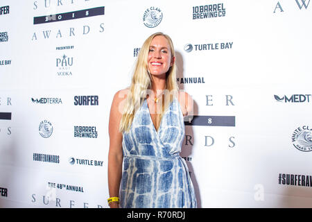 Haleiwa, Hawaii, USA. 6. Dezember 2018. Surfer Bethany Hamilton Posen auf dem Roten Teppich vor dem Surfer Poll Awards in der Turtle Bay Resort an der Nordküste in Haleiwa, HI. Credit: Cal Sport Media/Alamy leben Nachrichten Stockfoto