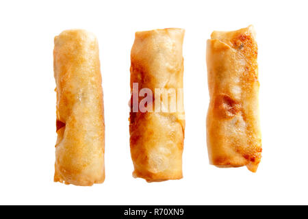 Drei frittierte Frühlingsrollen auf weißem Hintergrund. Stockfoto