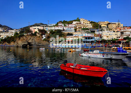 Boote im Hafen, Bali, Kreta, Griechenland Stockfoto