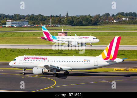 German Wings und Euro Wings Airbus A320, den internationalen Flughafen Düsseldorf, Düsseldorf, Nordrhein-Westfalen, Deutschland Stockfoto