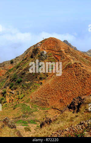 Einsame Häuser in den Bergen von Santo Antão, Kap Verde, Cabo Verde, Afrika. Stockfoto