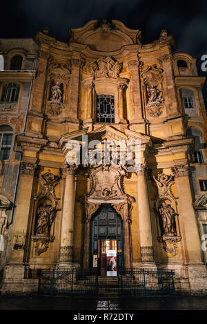 Chiesa di Santa Maria Maddalena, an der Piazza della Maddalena, in Rom, Italien. Stockfoto