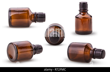 Set braun Glas Glas auf weißem Hintergrund. Freistellungspfaden. Volle Tiefenschärfe. Stockfoto