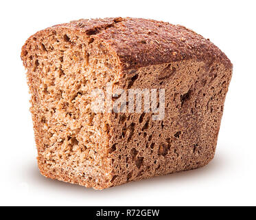 Gesundes Brot vom gekeimtes Getreide in der Hälfte auf weißem Hintergrund. Freistellungspfaden. Volle Tiefenschärfe. Stockfoto