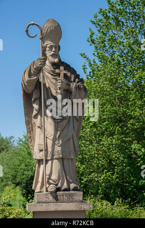 Skulptur des Heiligen Kilian, markelsheim, Bad Mergentheim, Taubertal, main-tauber Region, Heilbronn - Franken, Baden-Württemberg, Deutschland Stockfoto