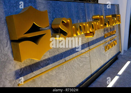 Shangri La Hotel Schild am Shard London UK Stockfoto