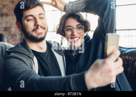 Paar nehmen selfie Stockfoto