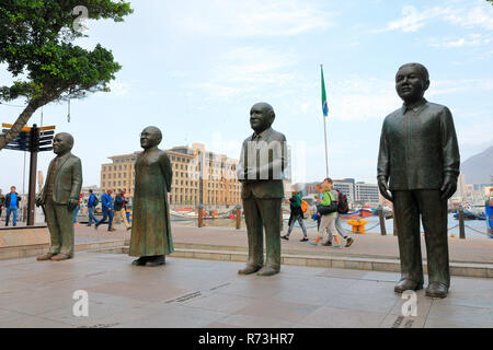 De Klerk Frederik Willem, Albert Luthuli, Nelson Mandela, Desmond Tutu, Skulpturen aus Bronze, Victoria und Alfred Waterfront, Kapstadt, Südafrika Stockfoto