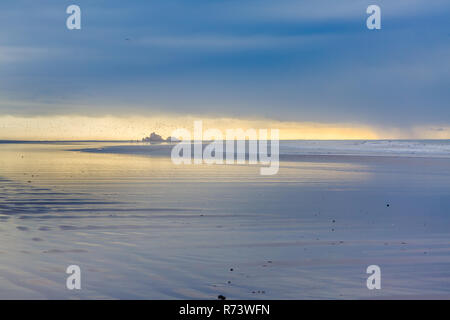 Schöne Atmosphäre am frühen Abend an Tagharte Beach in der Nähe von Essaouira, Marokko Stockfoto