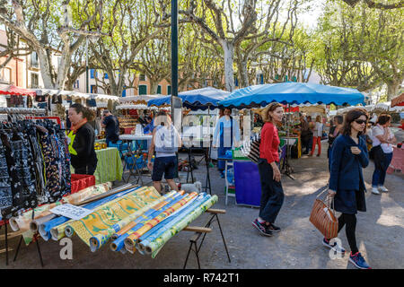 Frankreich, Pyrenees Orientales, Cote Vermeille, Collioure, Markt Tag // Frankreich, Pyrénées-Orientales (66), Côte Vermeille, Collioure, Jour de marché Stockfoto