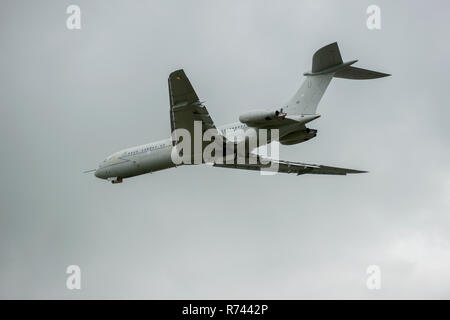 RAF Vickers VC-10 Long Range mit schmalem Jets ihren Landeanflug und Landung in Bruntingthorpe, gebrochen zu werden. Stockfoto