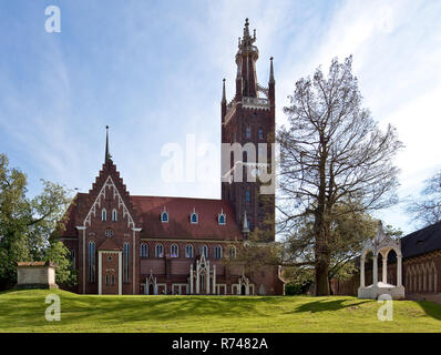 Wörlitz, Stadtkirche St. Petri, begonnen im 13. Jhd. 1805-1809 neugotisch umgebaut und erweitert durch Georg Christoph Hesekiel, Ansicht von Norden Stockfoto