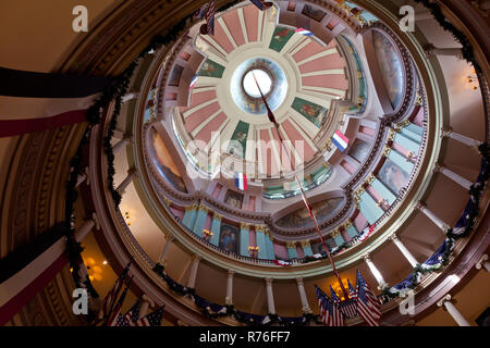 Suchen nach in das alte Gerichtsgebäude Dome in St. Louis, MO, USA Stockfoto