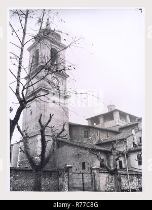 Umbrien Terni Terni öffentliche Gärten, das ist mein Italien, die italienische Land der Geschichte, eine Aussicht auf den Sphinx Brunnen in den Gärten, sowie die Apsis und Glockenturm der angrenzenden Dom S. Maria Assunta. Stockfoto