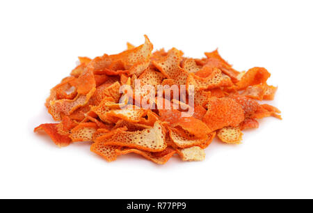 Orange getrocknete schälen. Auf weissem Hintergrund. Stockfoto