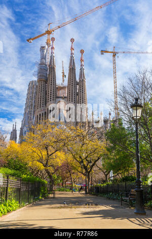 Barcelona, Spanien - 26. März 2018: La Sagrada Familia - die imposante Kathedrale von Gaudí entworfen, die sich seit dem 19. März 1882 und Nr. Stockfoto