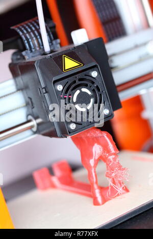 3-d-Drucker während der Produktion Stockfoto