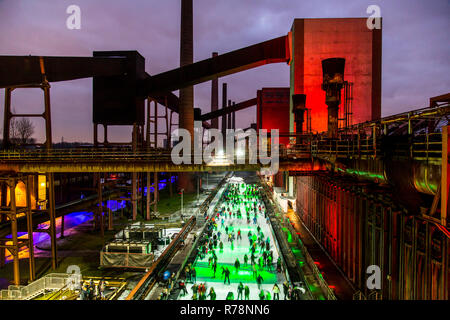 UNESCO Weltkulturerbe Zeche Zollverein, Kokerei Zollverein Kokerei, Eislaufbahn, Essen, Nordrhein-Westfalen Stockfoto