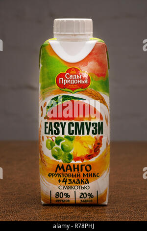 Saft, Gärten Pridonya mango Fruit Mix - Russland Berezniki, 13. Mai 2018 Stockfoto