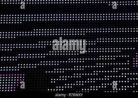Weiß Metallplatte mit Punkten abstrakte Kunst Stockfoto